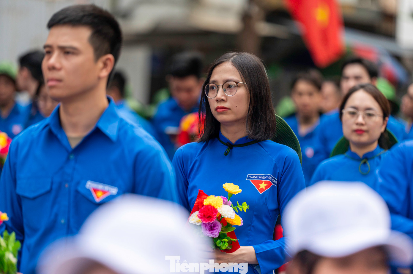 Các bạn nữ đoàn viên, thanh niên thuộc Thành Đoàn Hải Phòng tham gia đội diễu hành.