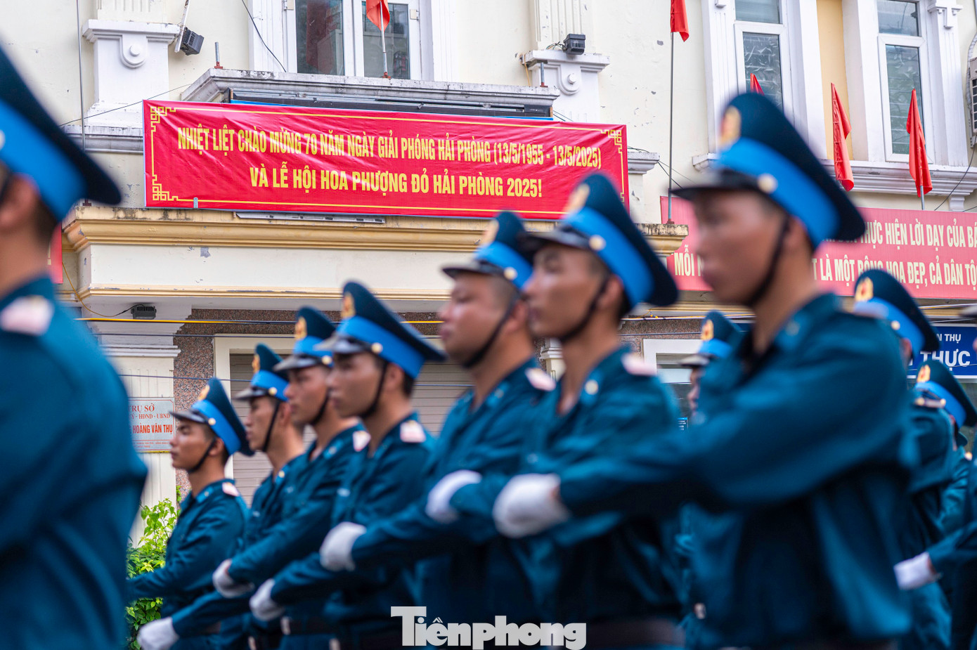 Các khối tham gia diễu hành theo tuyến Trần Hưng Đạo - qua Quảng trường Nhà hát thành phố - Quang Trung - Phía trước tượng đài Nữ tướng Lê Chân - Nguyễn Đức Cảnh - Trần Phú.