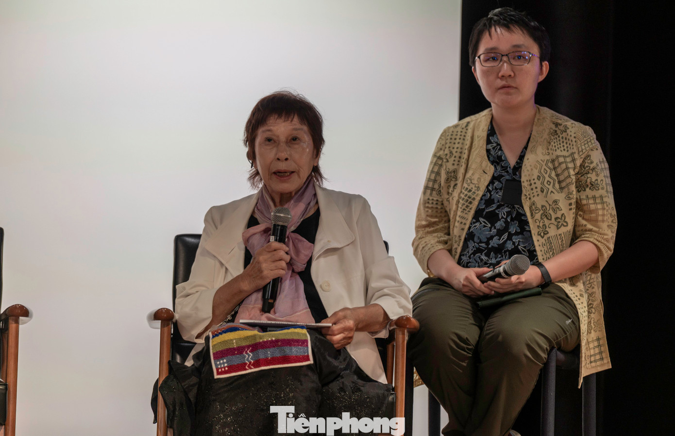 Trong khuôn khổ chương trình đã diễn ra giao lưu “Viết tiếp câu chuyện hòa bình” với sự tham gia của Đại sứ Nguyễn Phương Nga, nguyên Chủ tịch VUFO, nguyên Thứ trưởng Bộ Ngoại giao Việt Nam; bà Kuramori Terumi, người sống sót sau thảm họa ném bom tại Nagasaki, đại diện của Nihon Hidankyo; ông Kawasaki Akira, Chủ tịch ICAN; ông Lee Jae Young, Giám đốc điều hành NARPI.