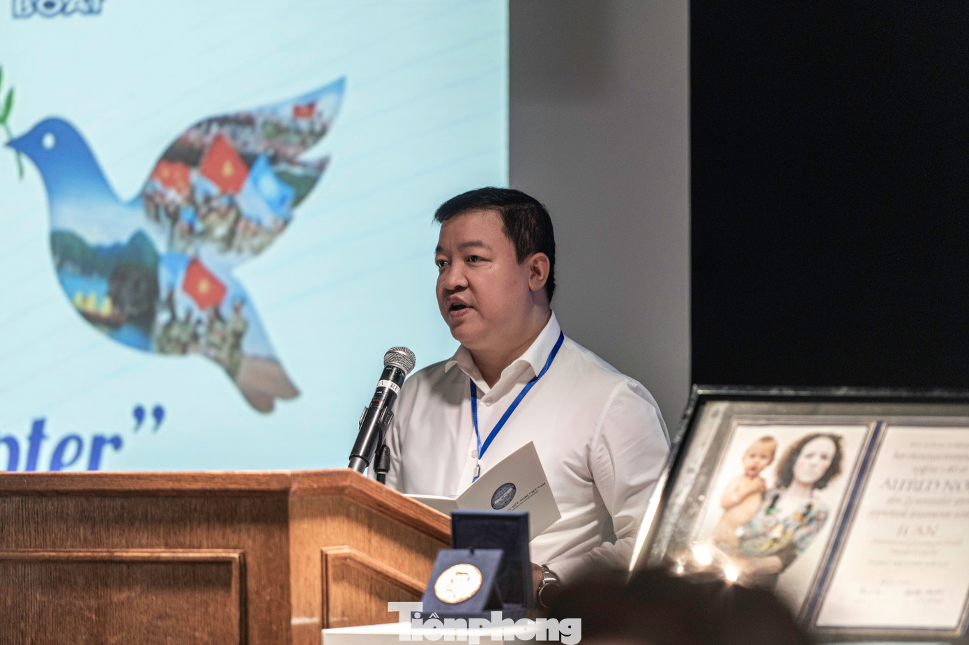 Phát biểu chào mừng, Phó Chủ tịch Liên hiệp các tổ chức hữu nghị Việt Nam (VUFO) Nguyễn Ngọc Hùng nhấn mạnh ý nghĩa lịch sử của kỷ niệm 50 năm Thống nhất đất nước (30/4).