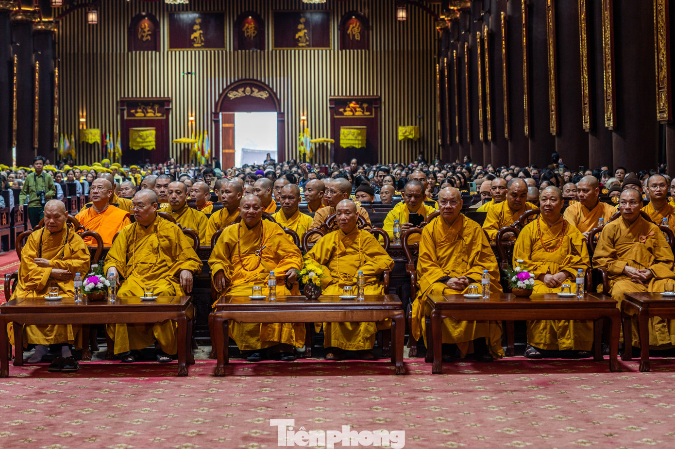 Về chủ trì và tham dự Đại lễ có Trưởng lão Hòa thượng Thích Thiện Nhơn – Phó Pháp chủ Hội đồng Chứng minh (HĐCM), Chủ tịch Hội đồng Trị sự (HĐTS) Trung ương GHPGVN; Trưởng lão Hòa thượng Thích Thanh Nhiễu - Ủy viên Thường trực HĐCM, Phó Chủ tịch thường trực HĐTS; Đại diện các Ban thuộc GHPGVN trung ương và Ban trị sự GHPGVN tỉnh Quảng Ninh.
