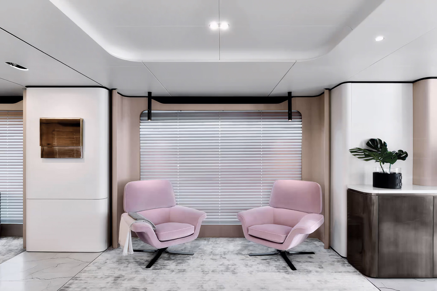 Nội thất bên trong du thuyền được thiết kế trang nhã, sang trọng hướng tới giới thượng lưu.