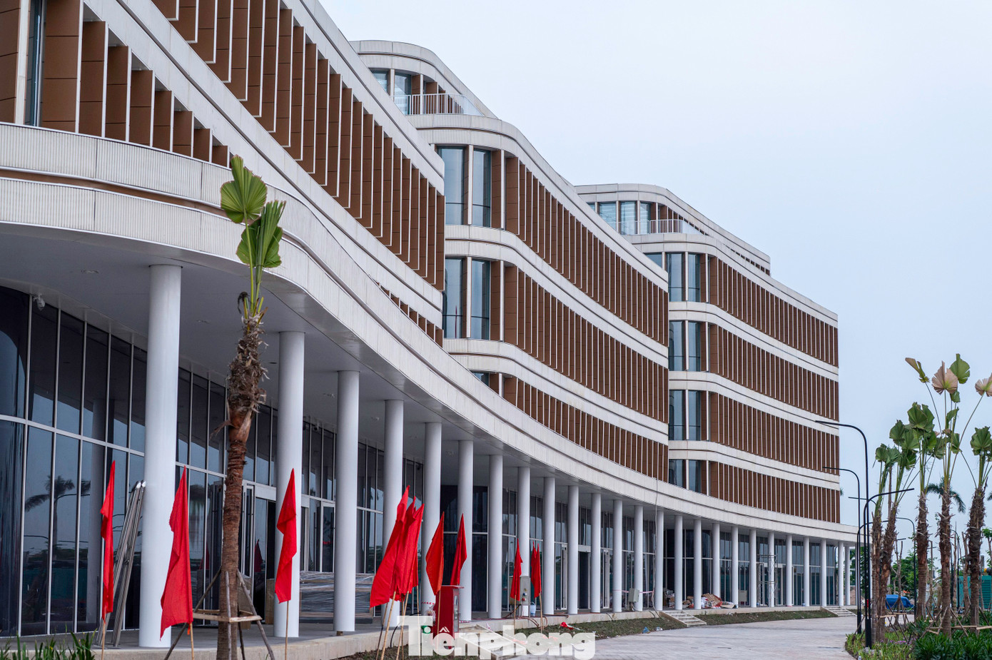 Trung tâm Chính trị - Hành chính mới TP Hải Phòng tại KĐT Bắc Sông Cấm, TP Thủy Nguyên. Ảnh: Quốc Nam Trung tâm Chính trị - Hành chính mới TP Hải Phòng tại KĐT Bắc Sông Cấm, TP Thủy Nguyên. Ảnh: Quốc Nam