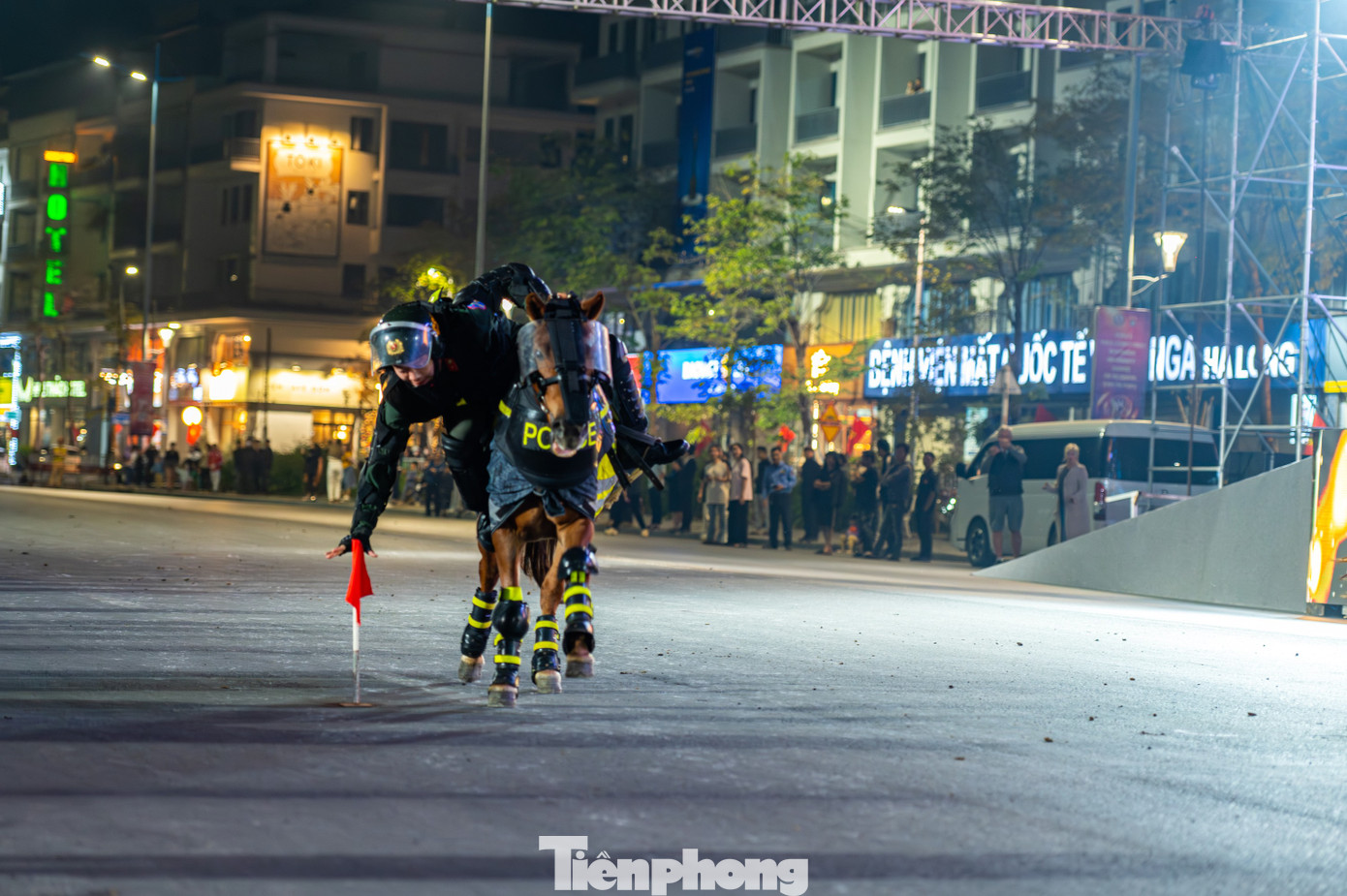 Tại lễ tổng duyệt, Đoàn Cảnh sát cơ động kỵ binh thuộc Bộ Tư lệnh Cảnh sát cơ động (Bộ Công an) cùng với 40 chú ngựa đã biểu diễn các phần chính, như: Điều khiển ngựa theo đội hình khối diễu hành; điều khiển ngựa chạy kiệu theo một hàng ngang; điều khiển ngựa chạy đại giải phóng 2 tay.