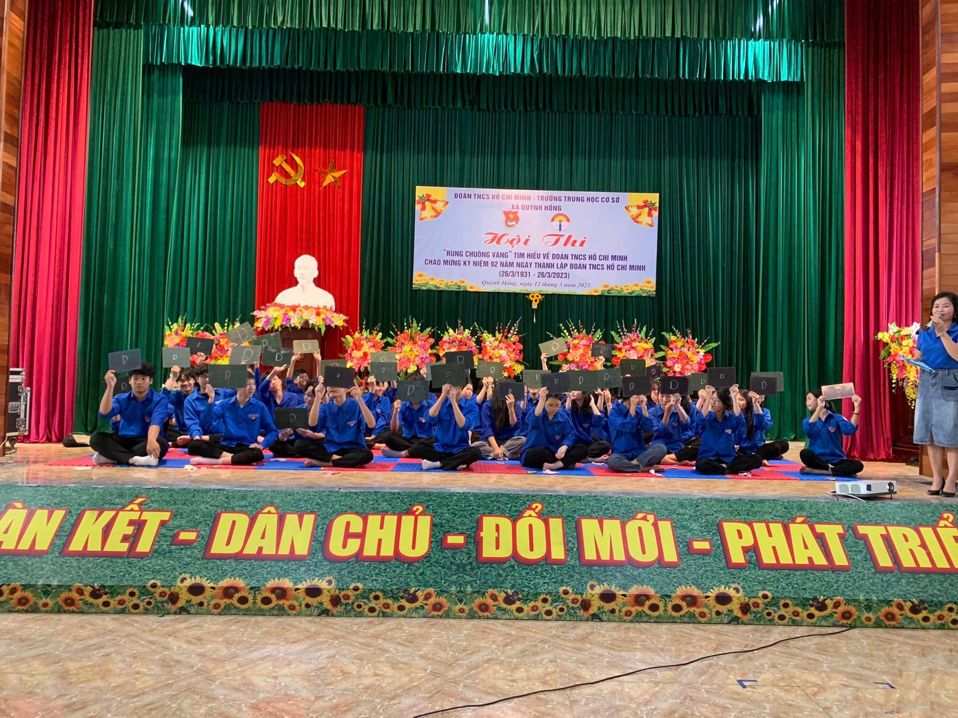 Hội thi rung chuông vàng dành cho tween Quỳnh Hồng.