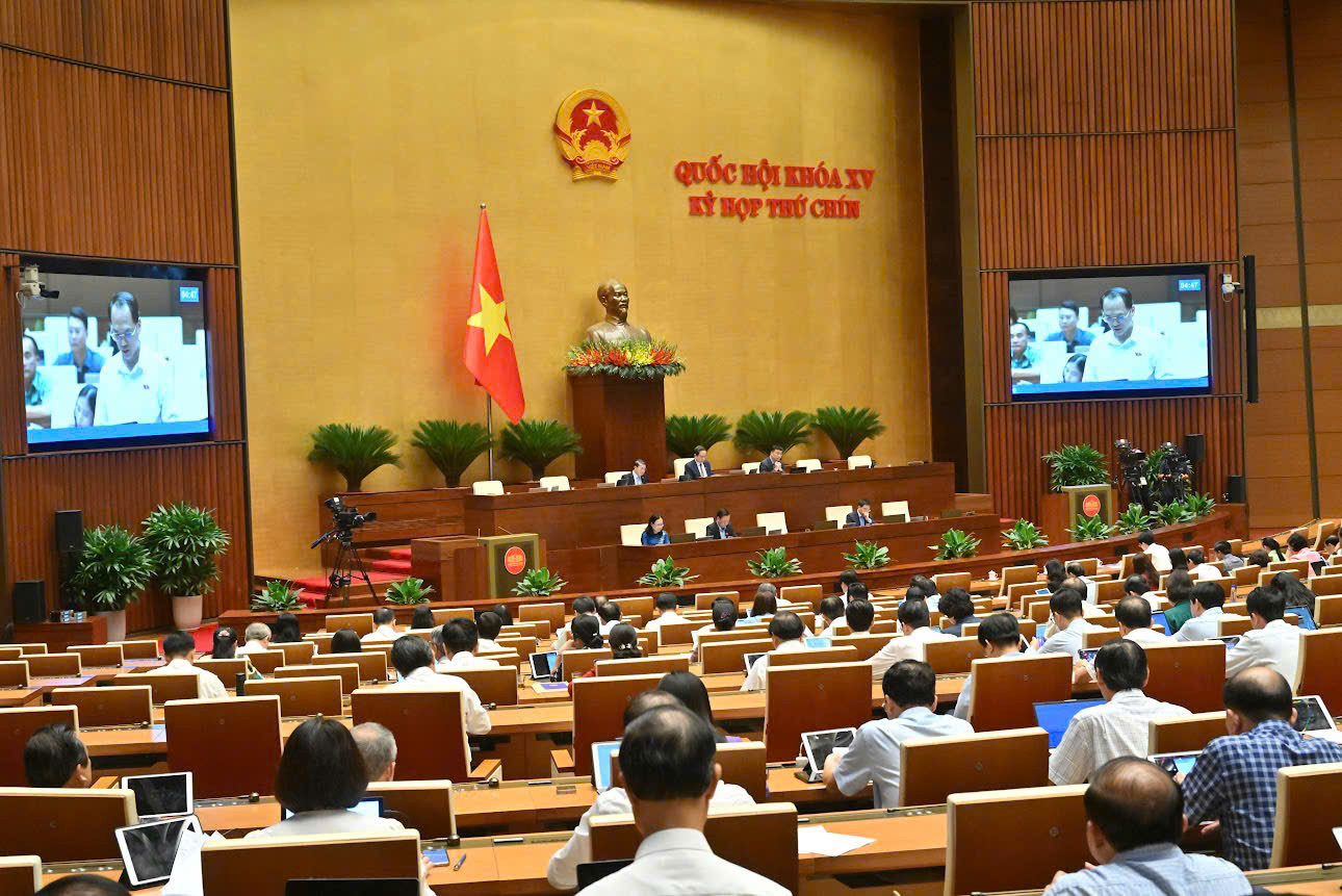 Hôm nay, Quốc hội sẽ tiến hành thảo luận về dự án 1 luật sửa 5 luật. Ảnh: Như Ý. Hôm nay, Quốc hội sẽ tiến hành thảo luận về dự án 1 luật sửa 5 luật. Ảnh: Như Ý.