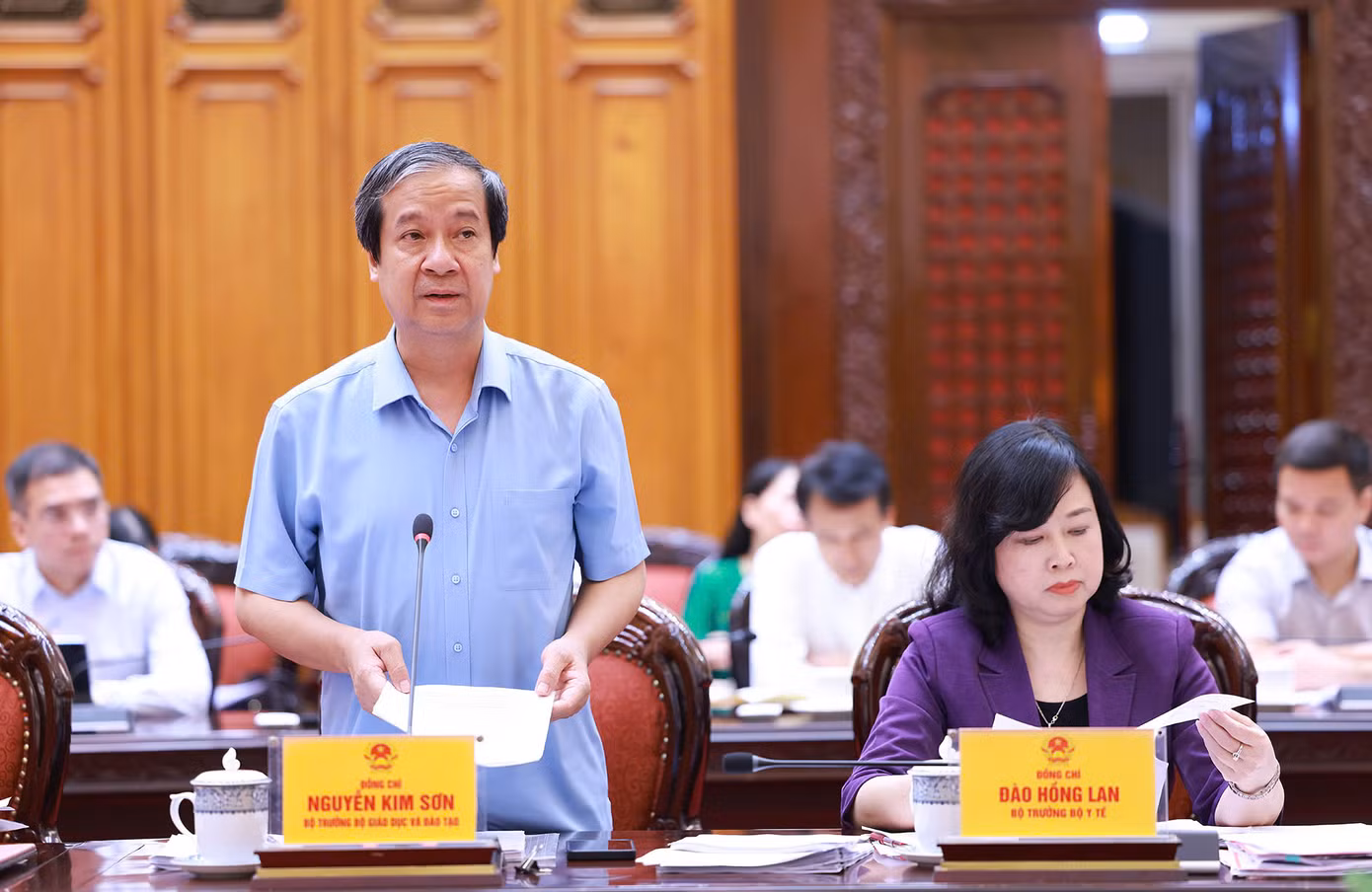 Bộ trưởng Bộ Giáo dục và Đào tạo Nguyễn Kim Sơn phát biểu tại buổi làm việc. Ảnh: VGP/Nhật Bắc.