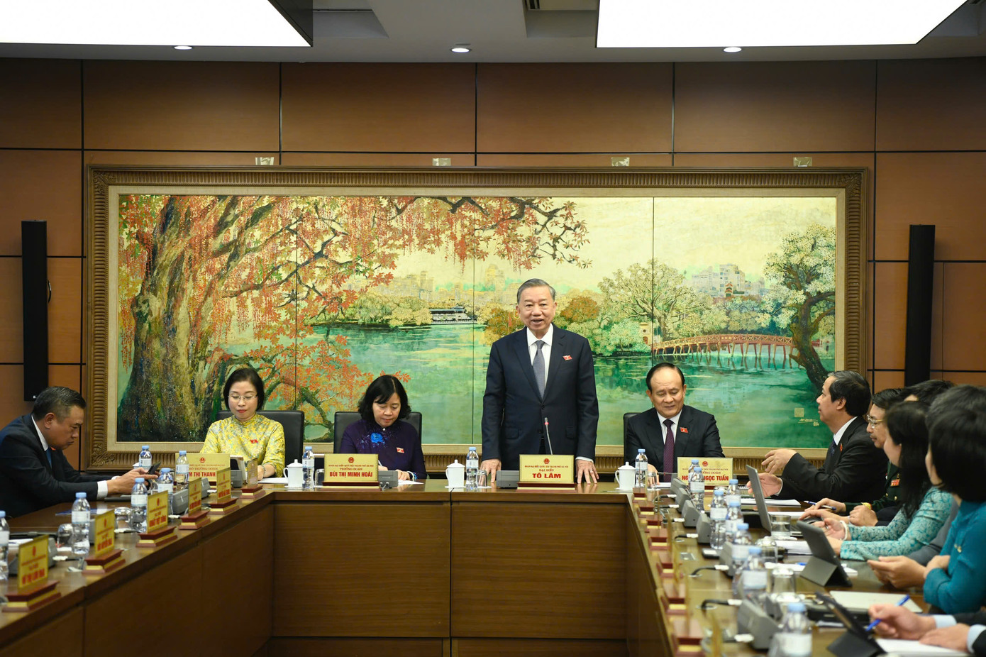 Tổng Bí thư Tô Lâm phát biểu tại phiên thảo luận ở tổ sáng 5/5. Ảnh: Như Ý