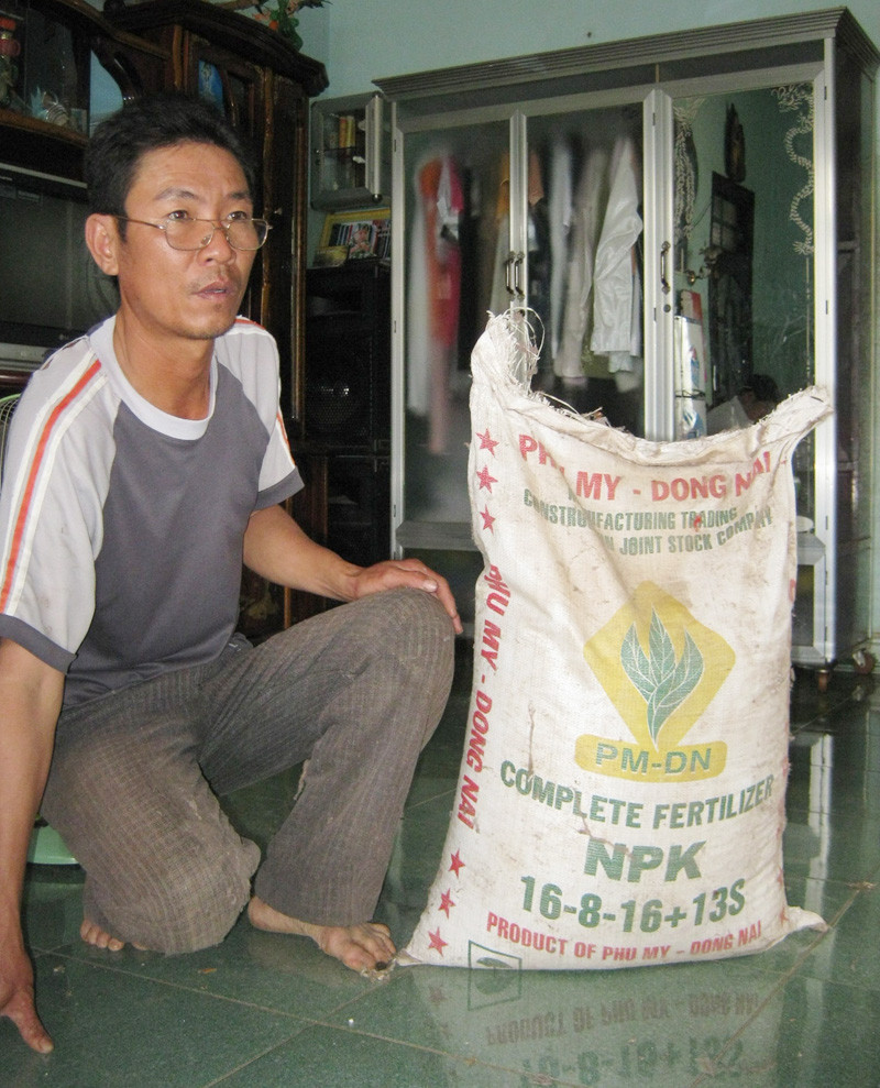 Bao phân được ông Hà giữ làm vật chứng