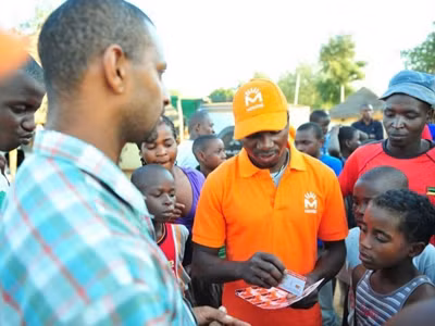 Đưa dịch vụ đến với mỗi ngôi làng ở Mozambique