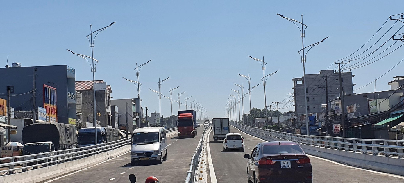 Cầu vượt Dầu Giây