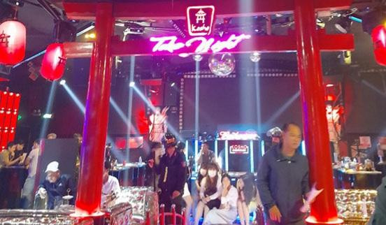 Thời điểm công an kiểm tra quán bar
