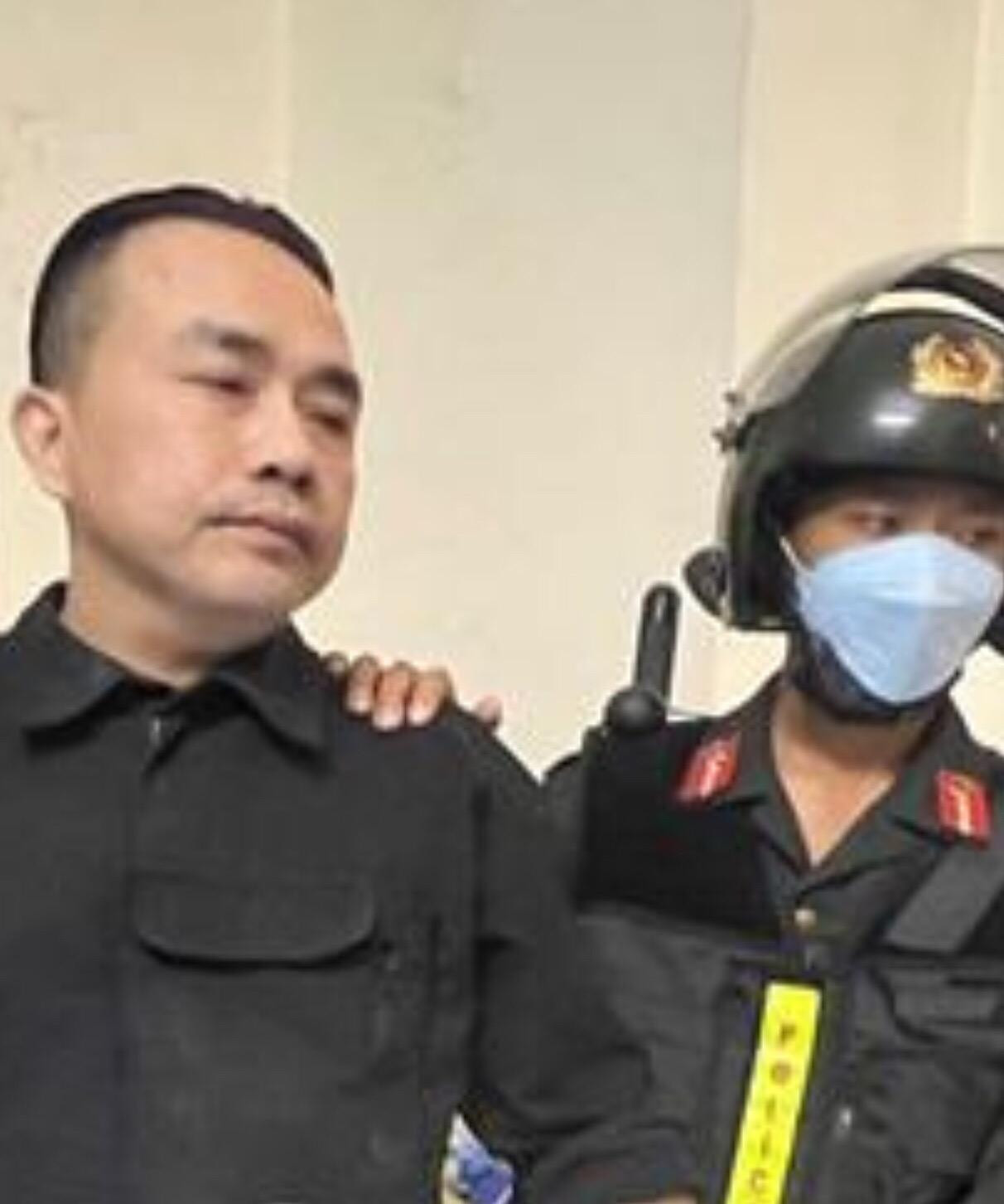 Đối tượng Lê Thanh Tuấn bị công an bắt giữ Đối tượng Lê Thanh Tuấn bị công an bắt giữ