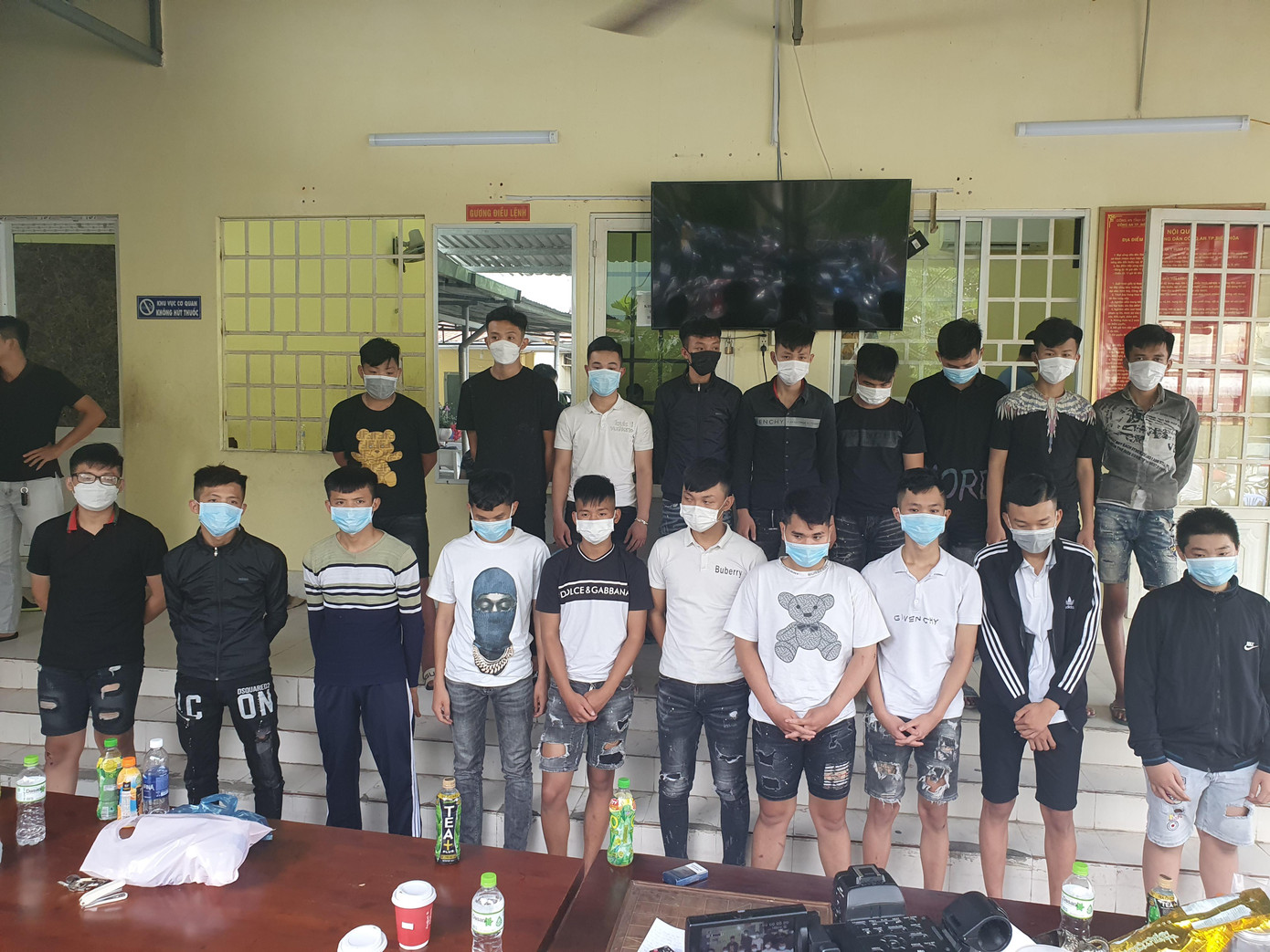 Các đối tượng bị tạm giữ