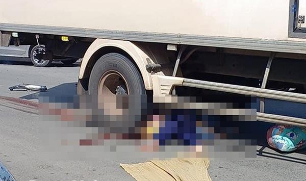 Vụ tai nạn trên quốc lộ 51 giữa xe tải với xe máy vào ngày 13/9 làm 3 người tử vong Vụ tai nạn trên quốc lộ 51 giữa xe tải với xe máy vào ngày 13/9 làm 3 người tử vong