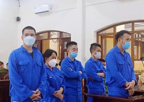 Các bị cáo tại phiên tòa Các bị cáo tại phiên tòa