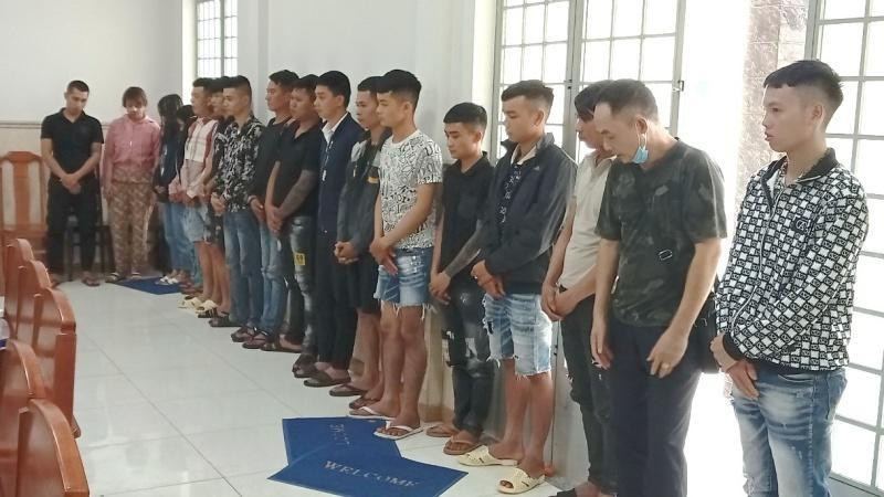 Các đối tượng trong nhóm cho vay nặng lãi. Các đối tượng trong nhóm cho vay nặng lãi.