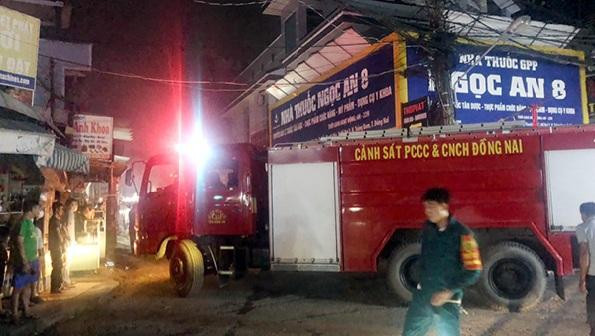 Lực lượng PCCC chữa cháy quán karaoke