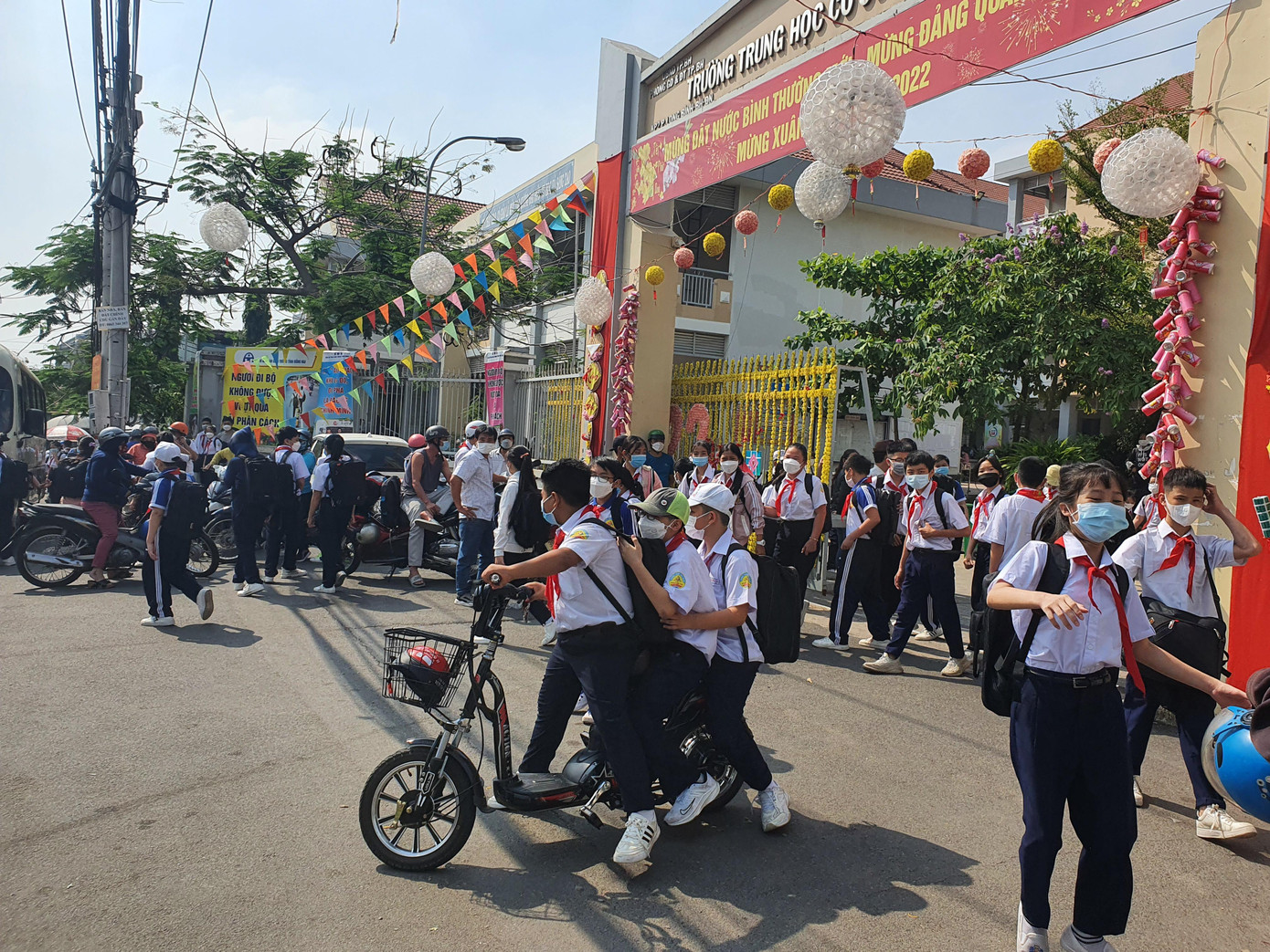 Một trường học tại TP Biên Hòa đang tổ chức học trực tiếp Một trường học tại TP Biên Hòa đang tổ chức học trực tiếp