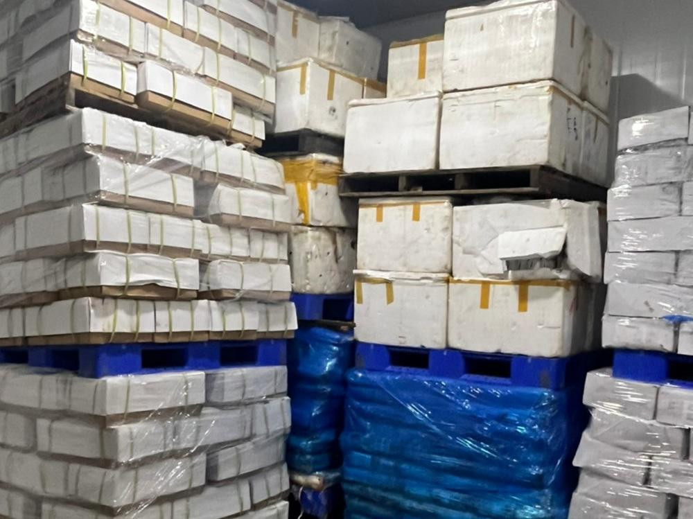 Hàng chục tấn nội tạng được đóng gói để đưa đi tiêu thụ