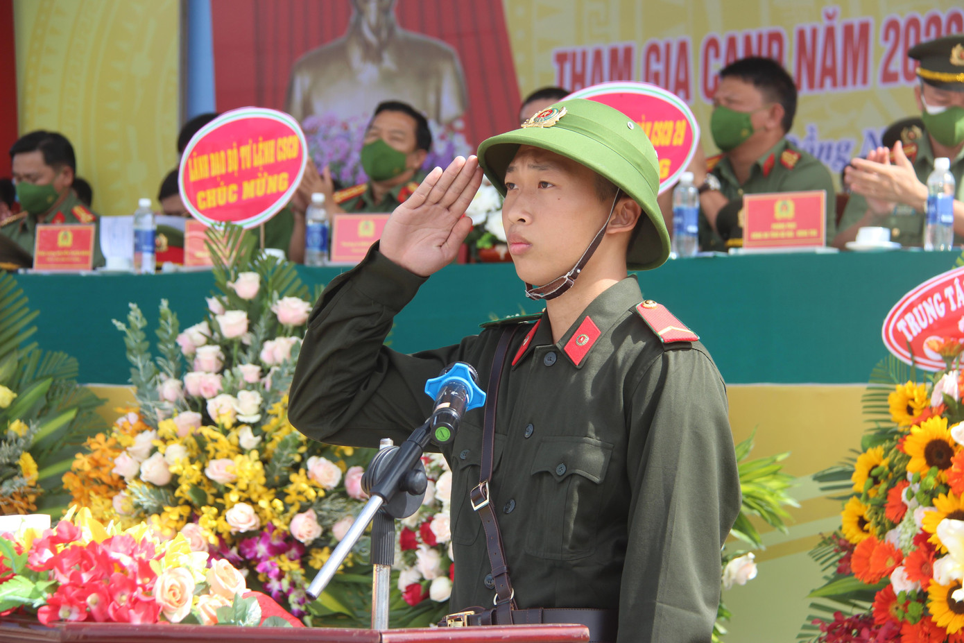 Chiến sĩ mới hứa quyết tâm hoàn thành nhiệm vụ