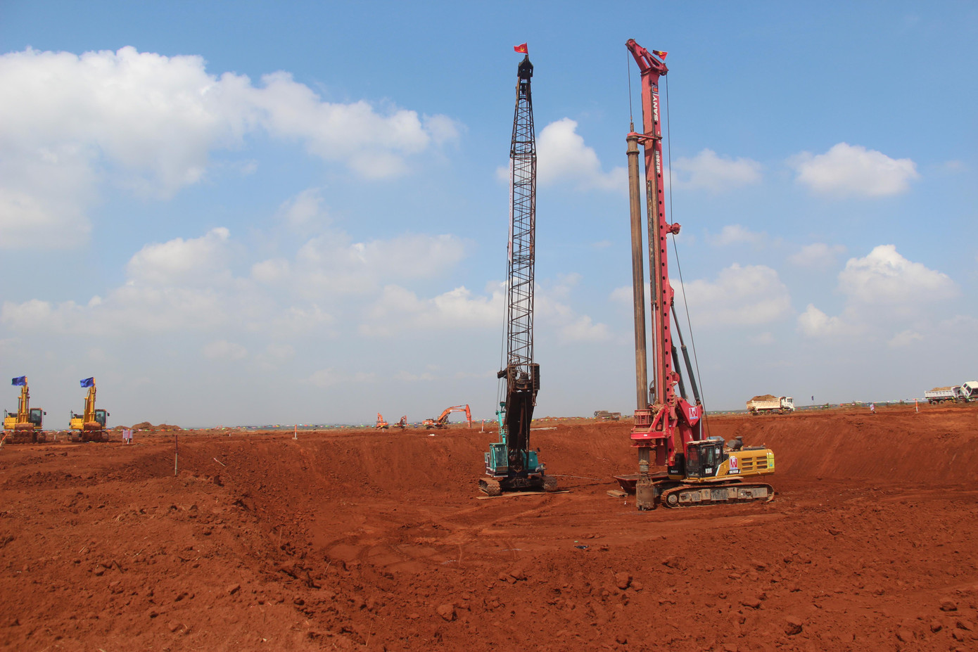 Gói thầu đóng móng cọc quyết định tiến độ khởi công nhà ga hành khách