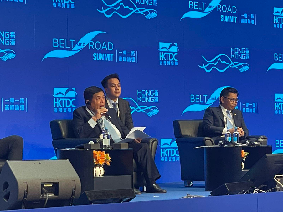 Bộ trưởng đề xuất một số kiến nghị tại phiên thảo luận chính sách (ảnh: MPI). Bộ trưởng đề xuất một số kiến nghị tại phiên thảo luận chính sách (ảnh: MPI).