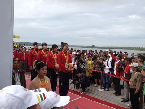 Các tay chèo Việt Nam nhận HCB