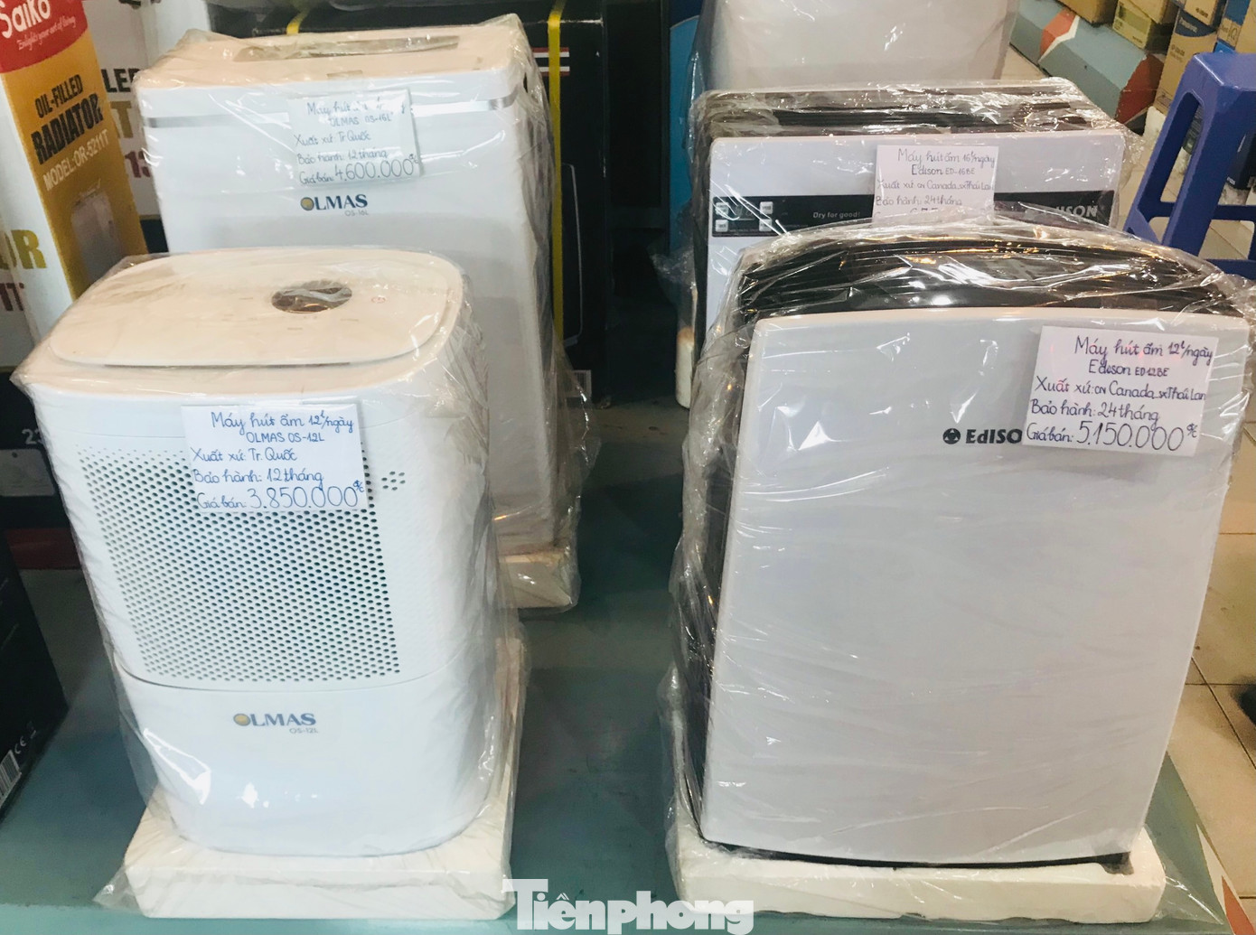 Mặt hàng máy hút ẩm đắt khách. Mặt hàng máy hút ẩm đắt khách.