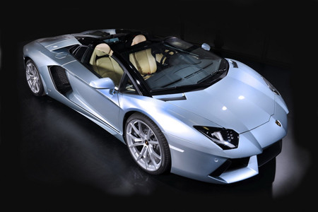 Aventador LP 700-4 Roadster 