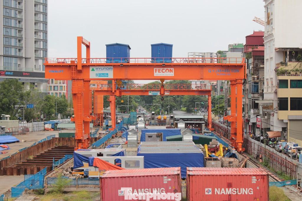 Theo tiến độ, phần ga ngầm và đường hầm dự án từ khách sạn Daewoo đến ga Hà Nội dài 4 km sẽ hoàn thành và đưa vào vận hành năm 2022.
