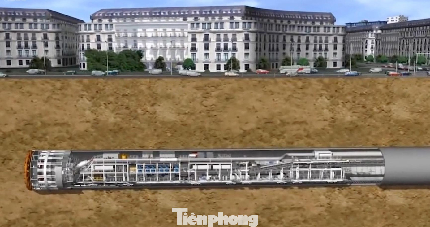 Bên trong thân rô-bốt có đường kính rộng từ 7 đến 17 mét, bên trong có các không gian, ống dẫn chứa thiết bị máy móc điều khiển và công nhân trực vận hành. Khi khoan trong lòng đất ở độ sâu từ 20 đến 30 mét của dự án, máy có thiết kế cân bằng áp lực đất (EPB), việc này giúp địa chất xung quanh khu vực khoan không bị chấn động mạnh, ngăn chặn lún nứt nhà dân. Máy có các bộ phận vận hành cơ bản như: Đầu cắt, khiên trước, khiên giữa, khiên đuôi, dẫn động chính, vít tải, hệ lắp dựng vỏ hầm, buồng điều áp và các hệ phụ trợ khác. Riêng máy khoan (mũi đào hầm) có đương kính đầu máy dàu 6.58m.