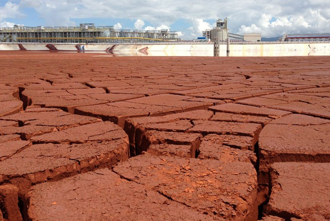 Khoang bùn này, theo lời lãnh đạo dự án Tân Rai, thì mới thải ra được khoảng 10 ngày