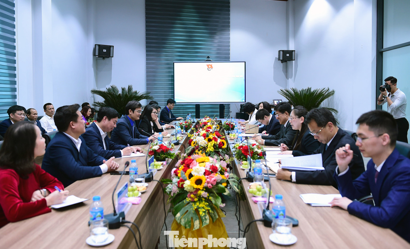 Tại chương trình làm việc, đoàn đại biểu cấp cao T.Ư Đoàn TNCS Trung Quốc đã được nghe giới thiệu và trao đổi thông tin về Học viện Thanh thiếu niên Việt Nam - cơ sở giáo dục đại học công lập trực thuộc T.Ư Đoàn TNCS Hồ Chí Minh.