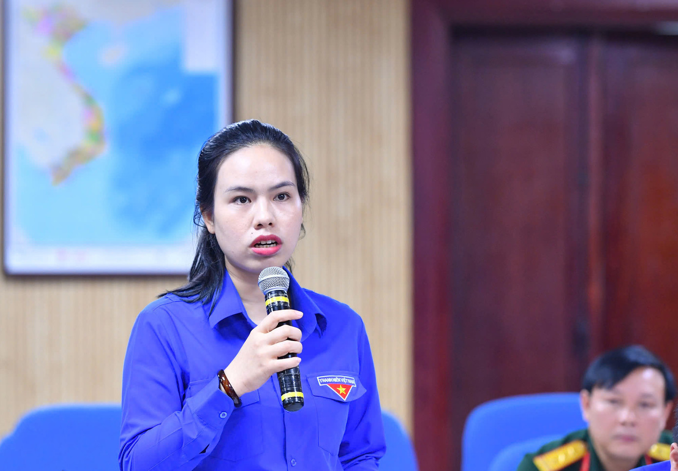 Chị Nguyễn Ny Hương - Bí thư Tỉnh Đoàn Hà Tĩnh phát biểu tại hội nghị. Ảnh: Xuân Tùng Chị Nguyễn Ny Hương - Bí thư Tỉnh Đoàn Hà Tĩnh phát biểu tại hội nghị. Ảnh: Xuân Tùng