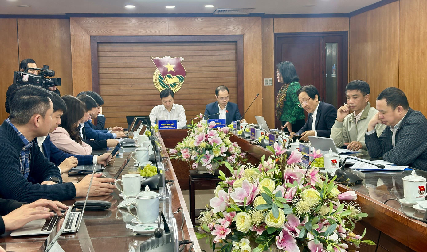 Đoàn giám sát của Ủy ban Thường vụ Quốc hội làm việc với T.Ư Đoàn. Ảnh: Xuân Tùng Đoàn giám sát của Ủy ban Thường vụ Quốc hội làm việc với T.Ư Đoàn. Ảnh: Xuân Tùng