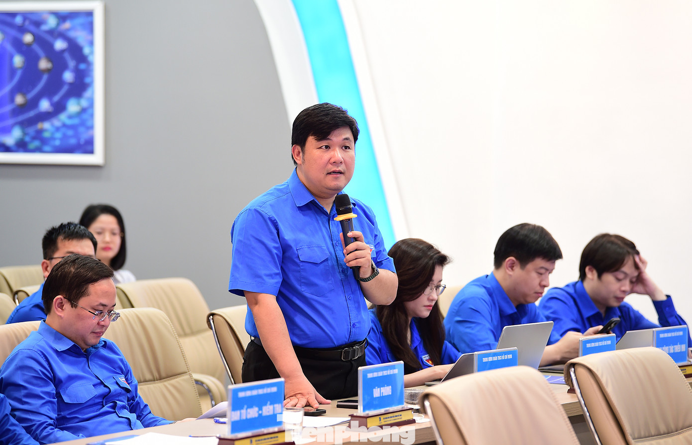 Nhiều ý kiến trao đổi, đề xuất về các nội dung hoạt động giữa hai đơn vị đã được chia sẻ tại chương trình. Ảnh: Xuân Tùng Nhiều ý kiến trao đổi, đề xuất về các nội dung hoạt động giữa hai đơn vị đã được chia sẻ tại chương trình. Ảnh: Xuân Tùng