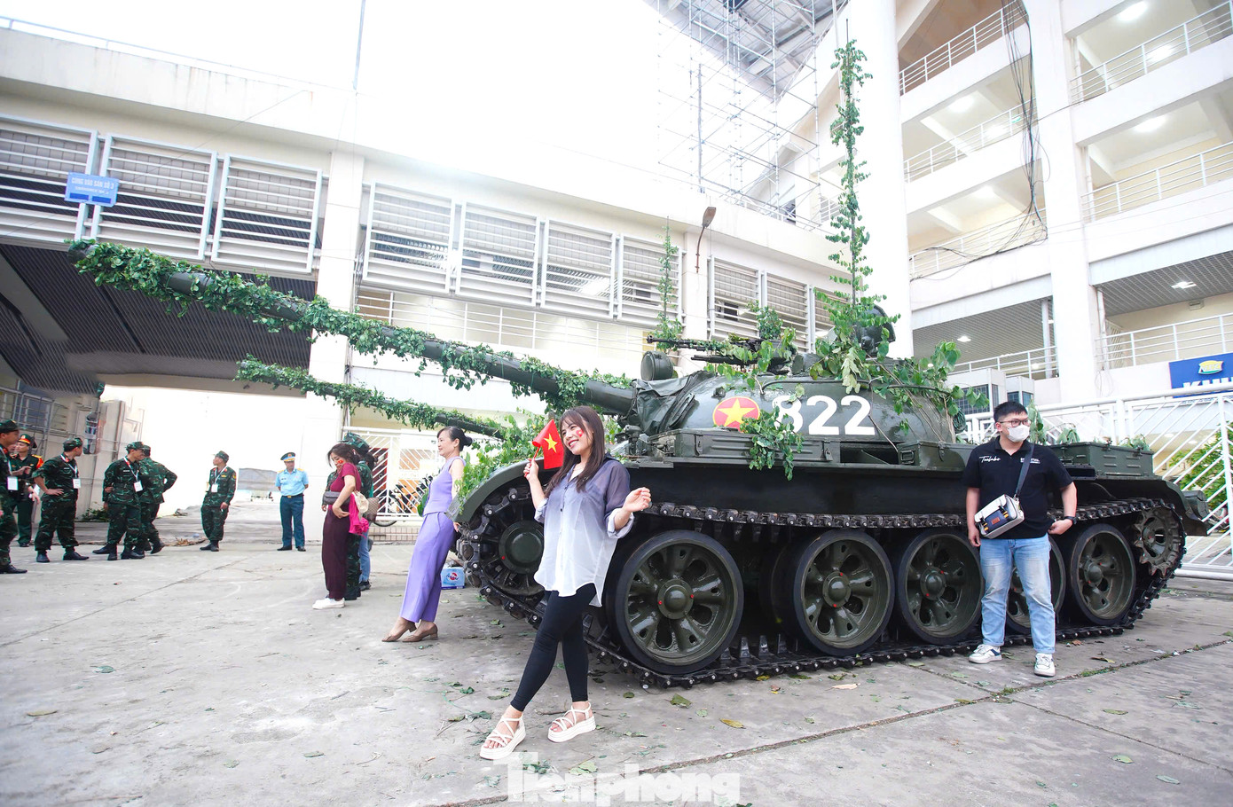 Theo Ban Tổ chức, chương trình nghệ thuật chính luận Hẹn ước Bắc - Nam với nhiều điểm nhấn như: sân khấu lớn nhất về chính luận từ trước tới nay; sử dụng công nghệ trình chiếu 3D mapping được chiếu lên màn nước - điều chưa từng xuất hiện trong bất kỳ chương trình nào trước đây, âm thanh vòm Soundscape, ánh sáng Laser. Đặc biệt, có sự xuất hiện hai xe tăng, ô tô Zin chở quân.