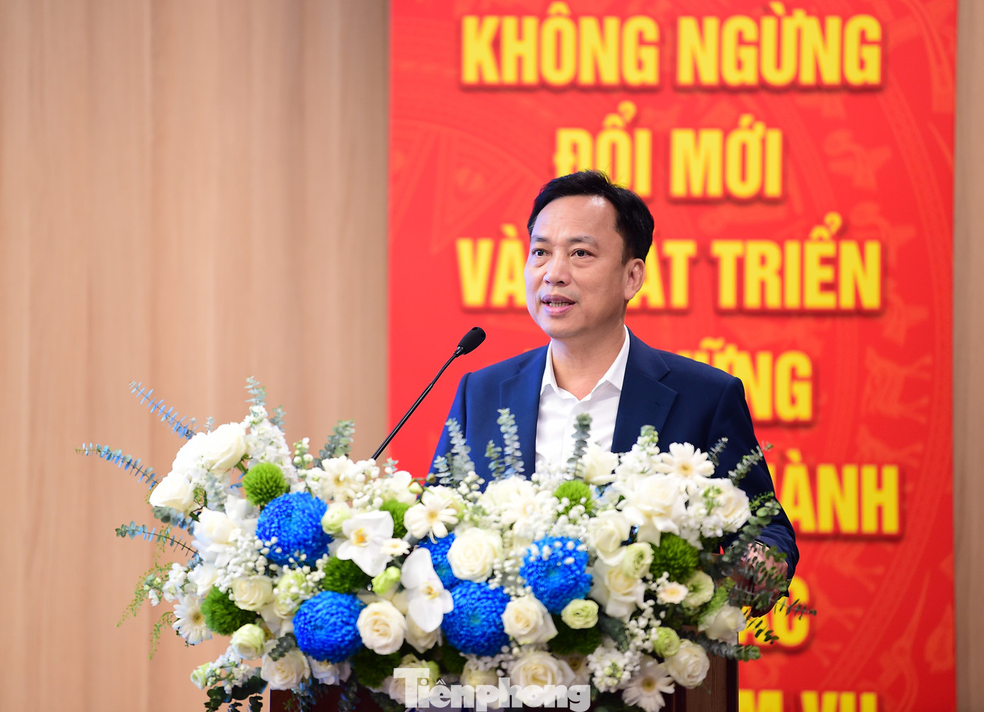 Ông Lại Xuân Lâm phát biểu chỉ đạo tại chương trình. Ảnh: Xuân Tùng