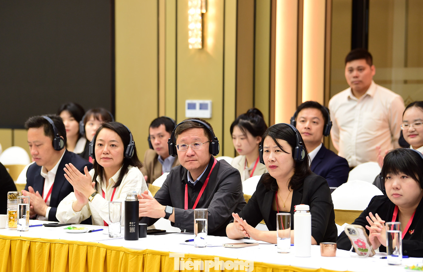 Đại biểu thanh niên Việt Nam và đại biểu thanh niên Trung Quốc tại tọa đàm. Ảnh: Xuân Tùng Đại biểu thanh niên Việt Nam và đại biểu thanh niên Trung Quốc tại tọa đàm. Ảnh: Xuân Tùng