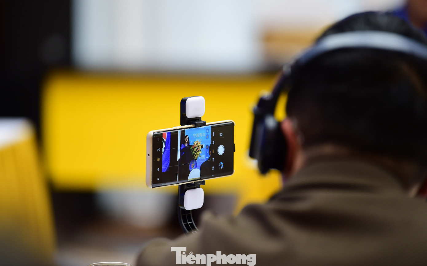 Đại biểu thanh niên Việt Nam và đại biểu thanh niên Trung Quốc tại tọa đàm. Ảnh: Xuân Tùng Đại biểu thanh niên Việt Nam và đại biểu thanh niên Trung Quốc tại tọa đàm. Ảnh: Xuân Tùng