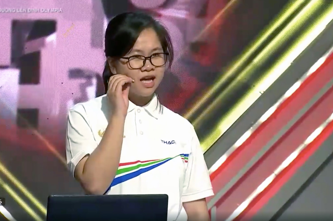 Nữ sinh Quảng Trị Trân Châu tạo ra bất ngờ ở phần thi về đích. Nữ sinh Quảng Trị Trân Châu tạo ra bất ngờ ở phần thi về đích.