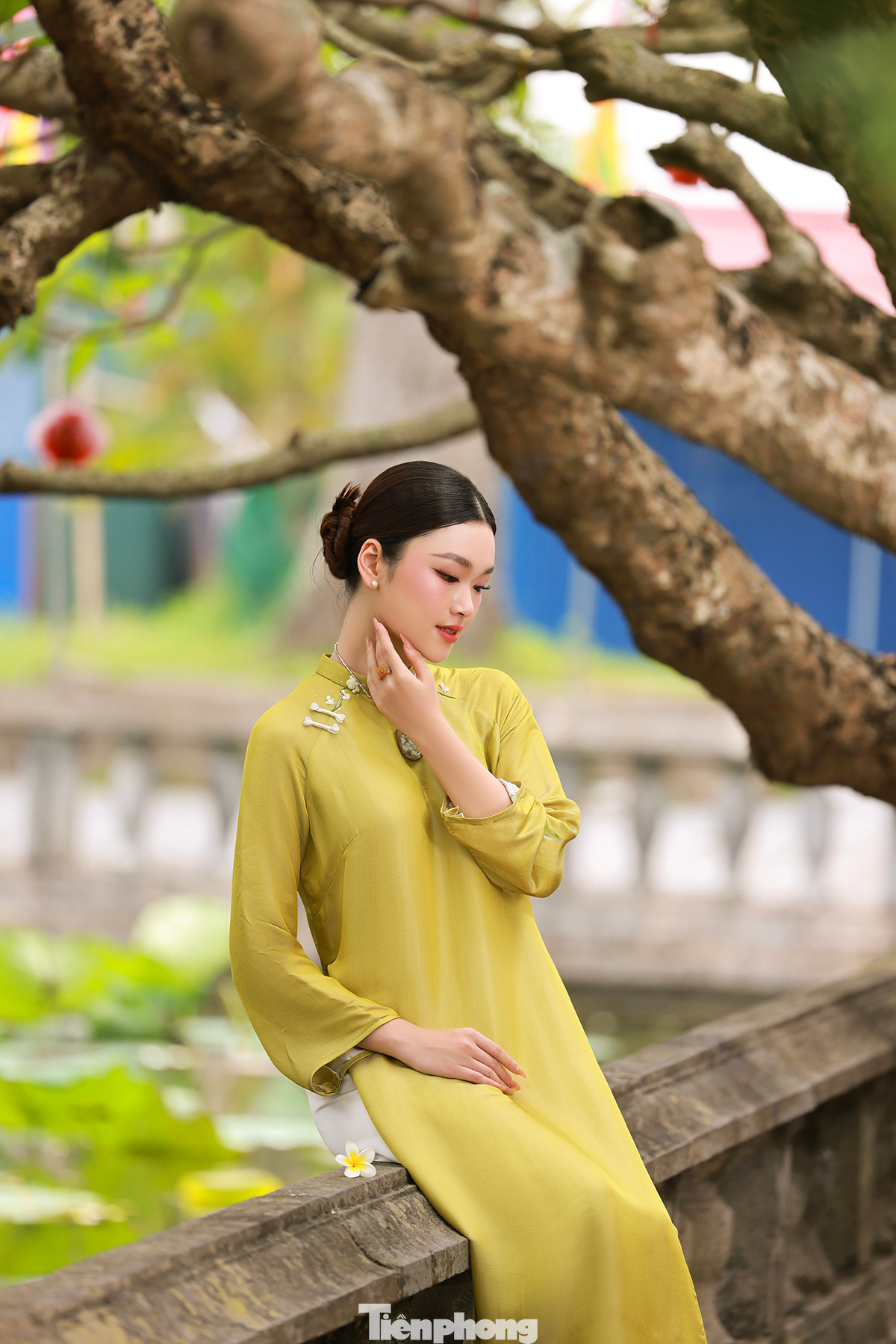 Đoàn Thị Xuân Linh từng đạt danh hiệu cao nhất và giải “Hoa khôi Trí tuệ” tại cuộc thi Hoa khôi Ngoại giao. Ảnh: NVCC