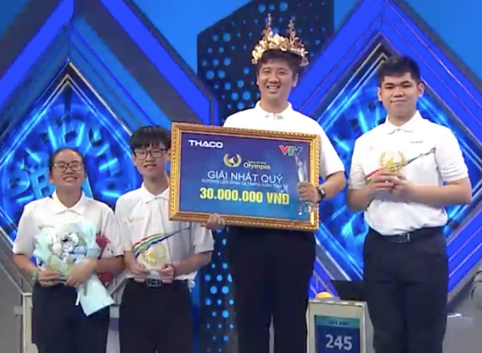 Nguyễn Nhựt Lam đã có màn ngược dòng ngoạn mục để giành vòng nguyệt quế với 290 điểm. Nguyễn Nhựt Lam đã có màn ngược dòng ngoạn mục để giành vòng nguyệt quế với 290 điểm.