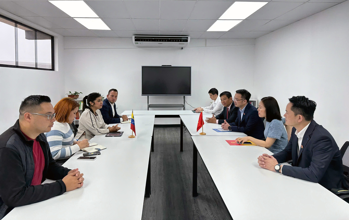 Quang cảnh buổi hội đàm. Ảnh: BTC Quang cảnh buổi hội đàm. Ảnh: BTC