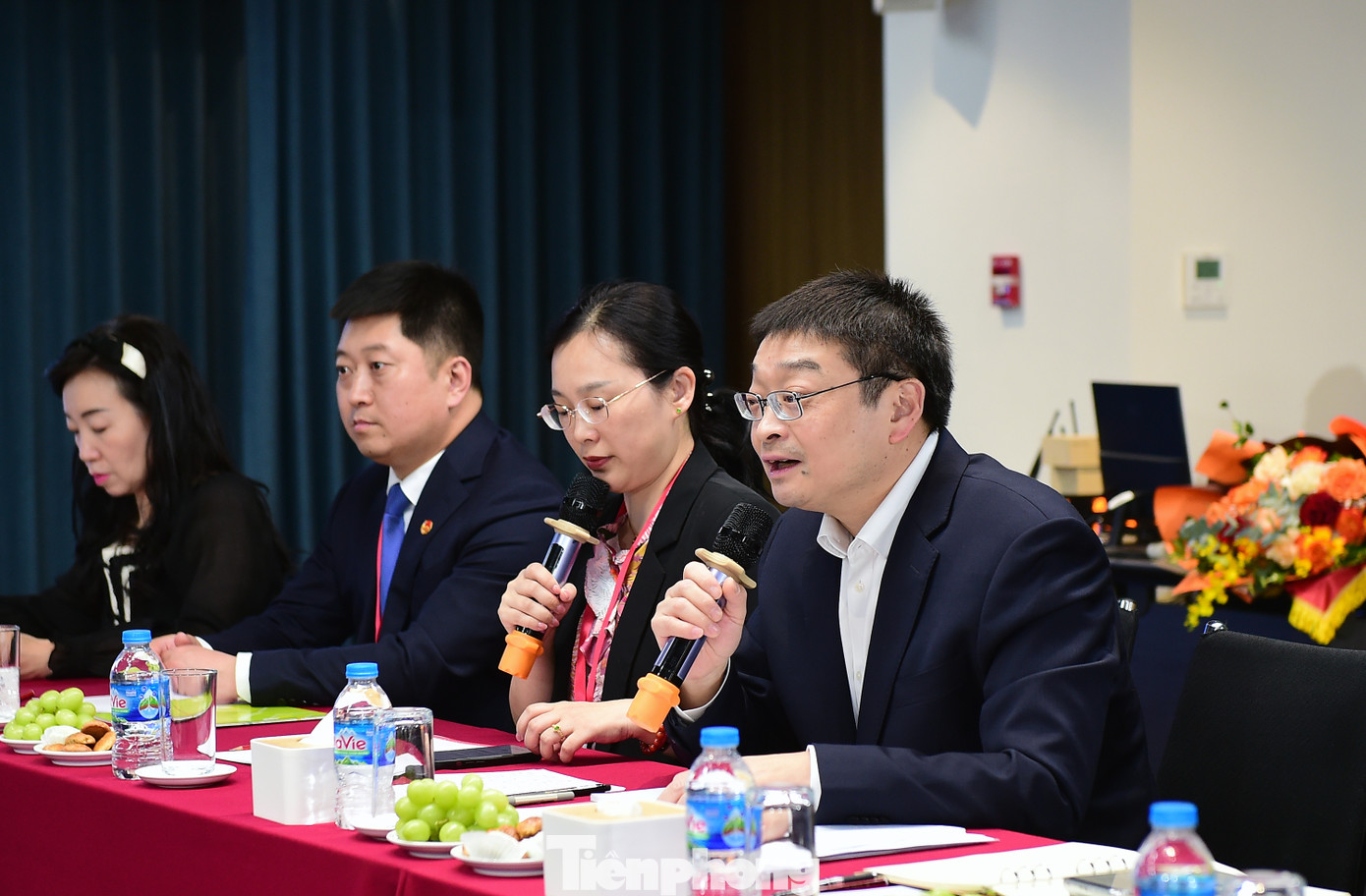 Hai bên cũng bày tỏ mong muốn thúc đẩy các hoạt động giao lưu, hợp tác giữa NXB Kim Đồng và các đơn vị truyền thông, nhà xuất bản dành cho thanh thiếu nhi ở Trung Quốc.