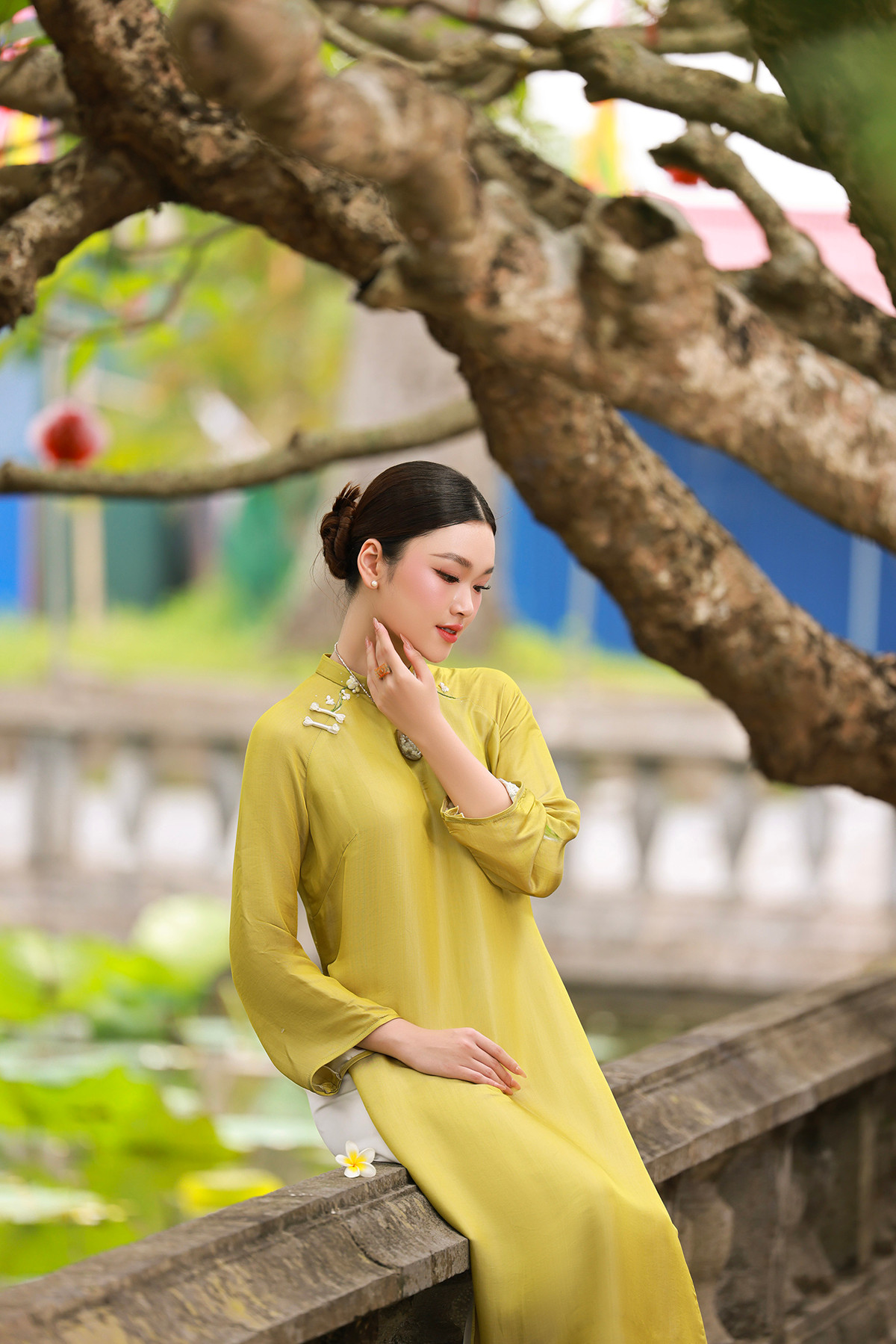 Đoàn Thị Xuân Linh từng đạt danh hiệu cao nhất và giải “Hoa khôi Trí tuệ” tại cuộc thi Hoa khôi Ngoại giao. Ảnh: NVCC