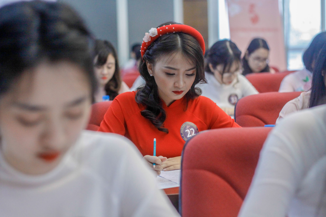 Giám khảo đánh giá cao thí sinh Đại sứ Thiện chí Hoa Anh Đào ảnh 4