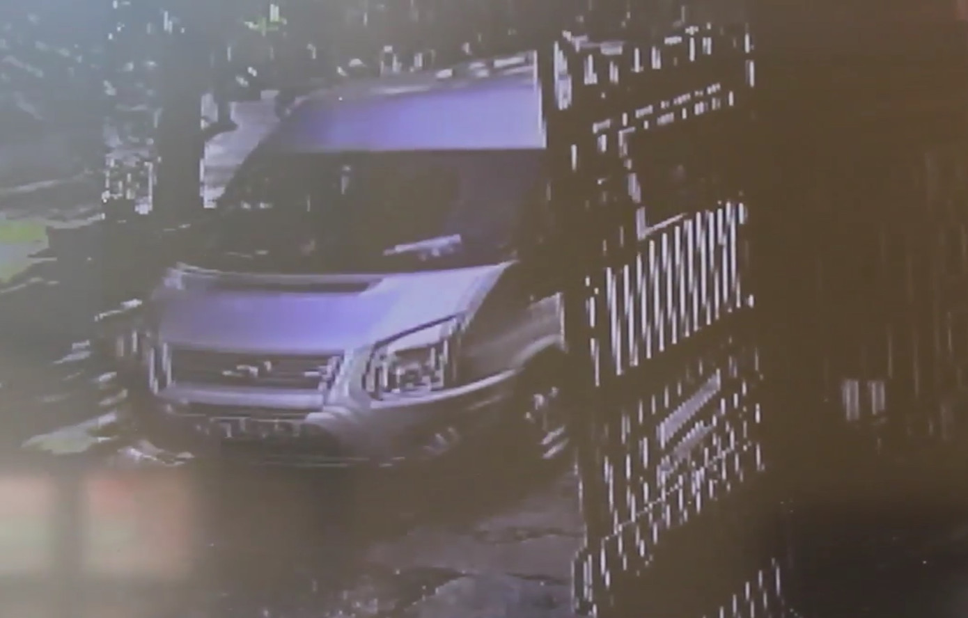 Sau vụ bé trai tử vong trên ôtô, nhiều phụ huynh trường Gateway tự đưa đón con ảnh 13 Sau vụ bé trai tử vong trên ôtô, nhiều phụ huynh trường Gateway tự đưa đón con ảnh 13