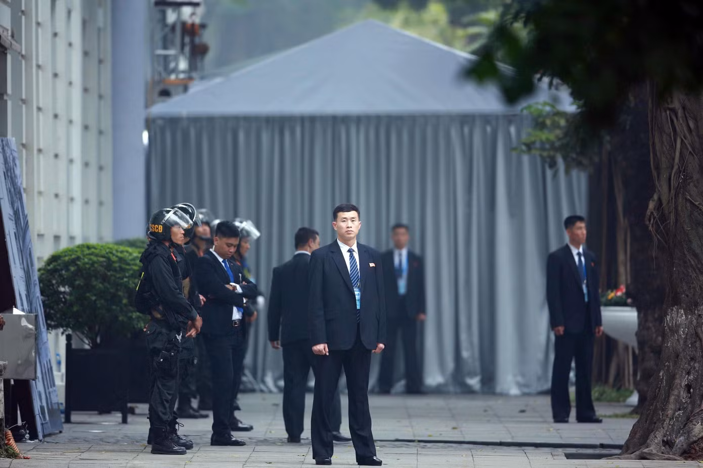 Mật vụ của ông Trump và ông Kim Jong Un làm gì khi thượng đỉnh diễn ra? ảnh 7